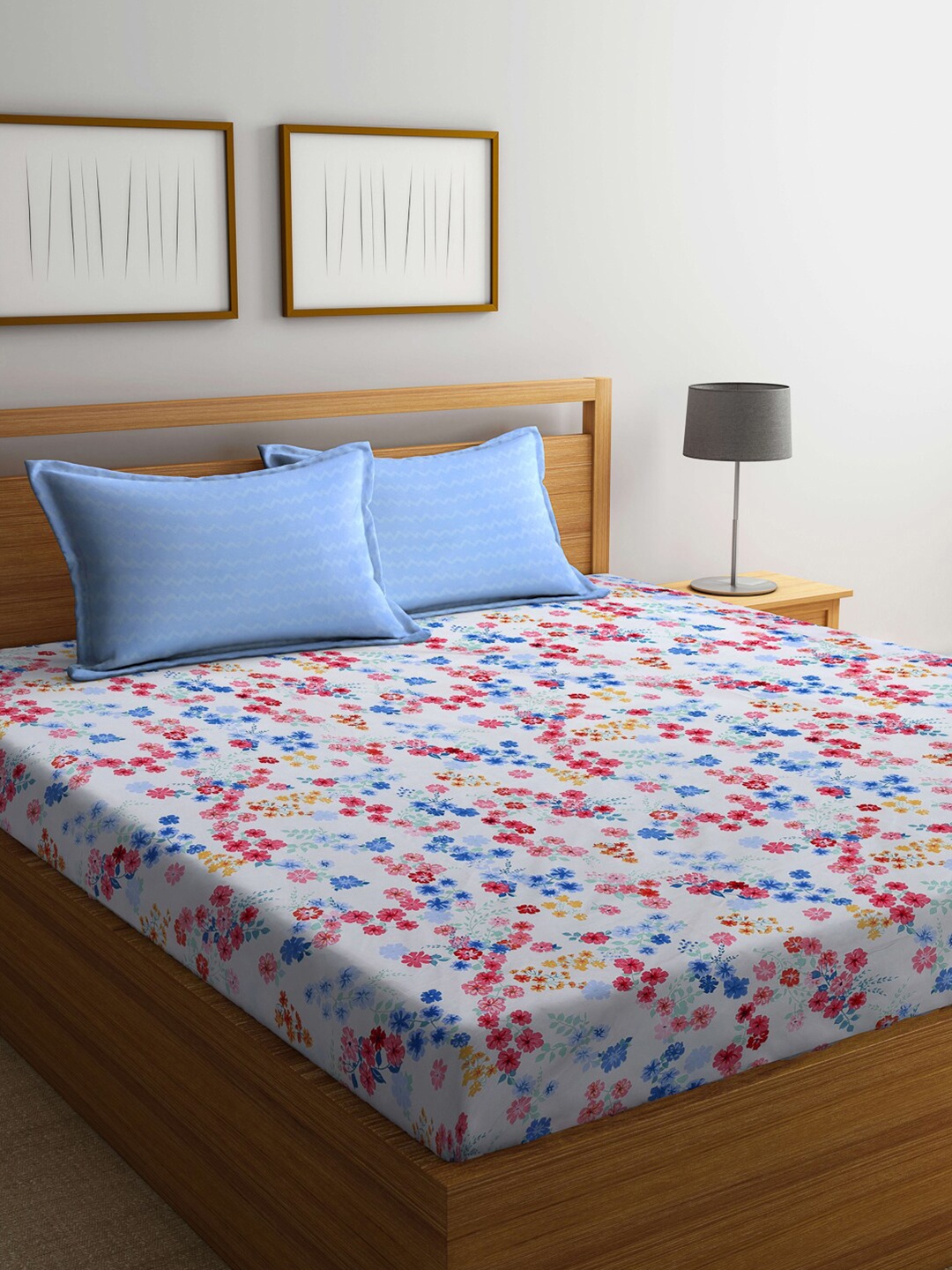 

KLOTTHE Pink & Blue Floral Printed Cotton Blend 300 TC King Bedsheet & 2 Pillow Covers