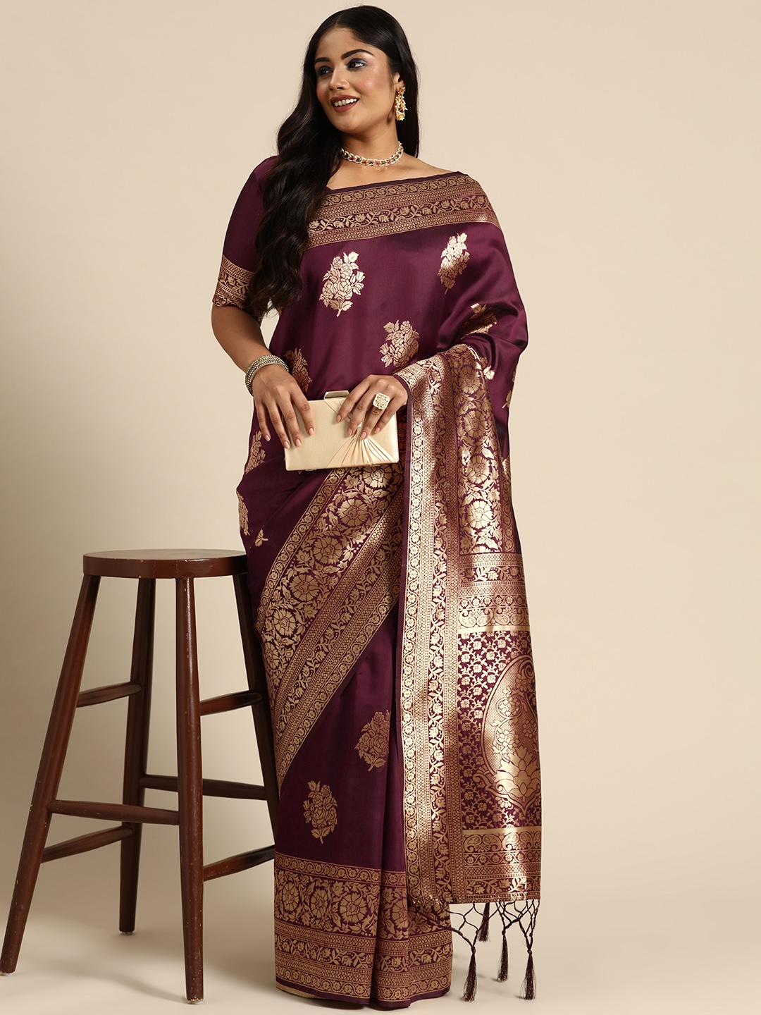 

Sztori Floral Zari Art Silk Banarasi Saree, Maroon
