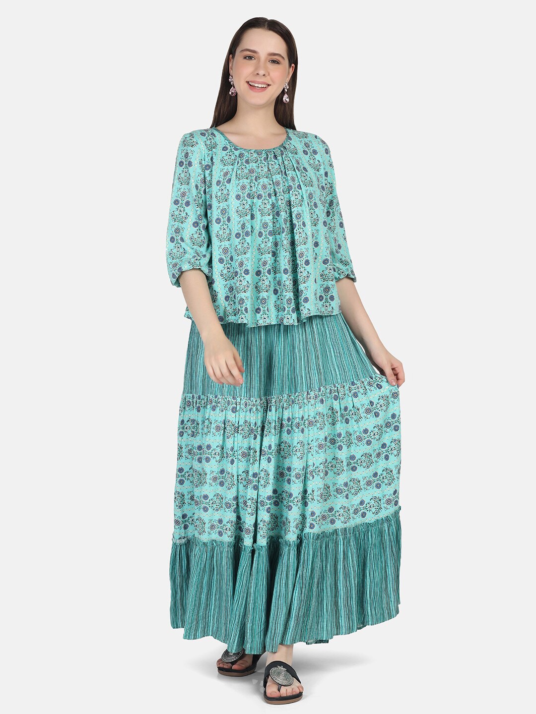 

FFU Green Floral Printed Round Neck Three-Quarter Sleeves Pleated Viscose Rayon Kurta Set