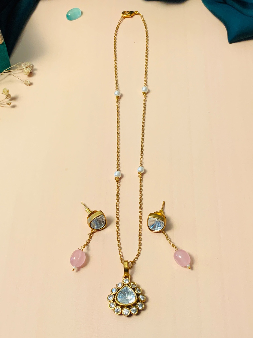 

ABDESIGNS Brass Gold-Plated Chain With Pair Of Earrings