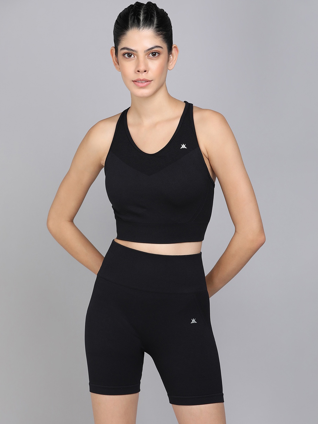 

KOBO Women Skinny Fit High-Rise Rapid-Dry Sports Shorts, Black