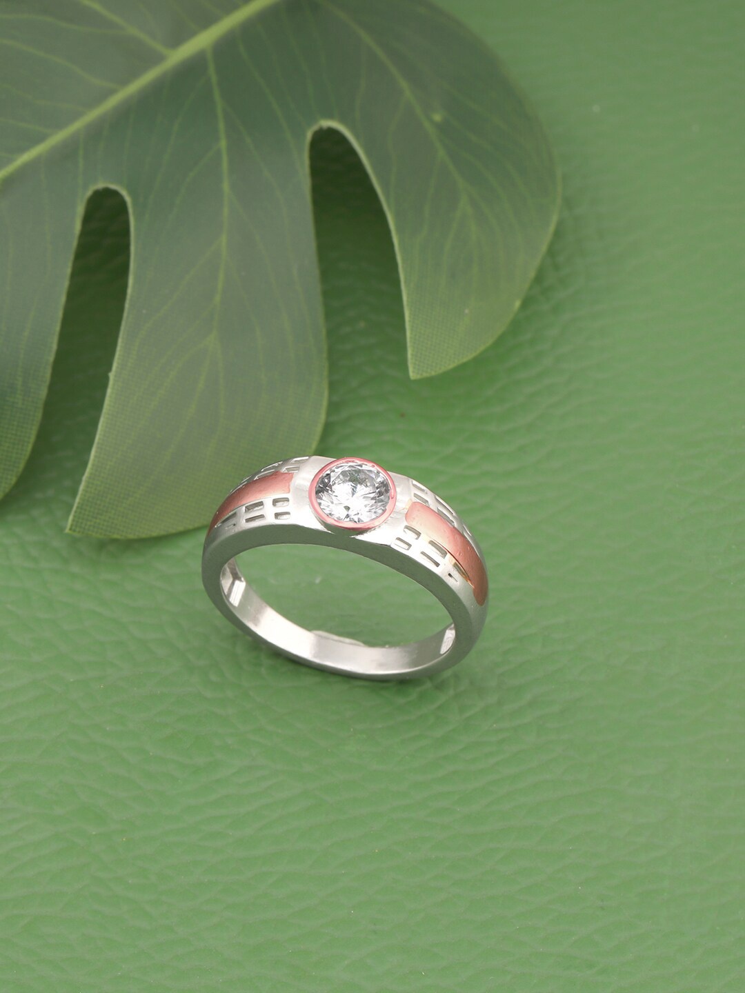 

GIVA 925 Sterling Silver Rhodium-Plated CZ-Studded Finger Ring