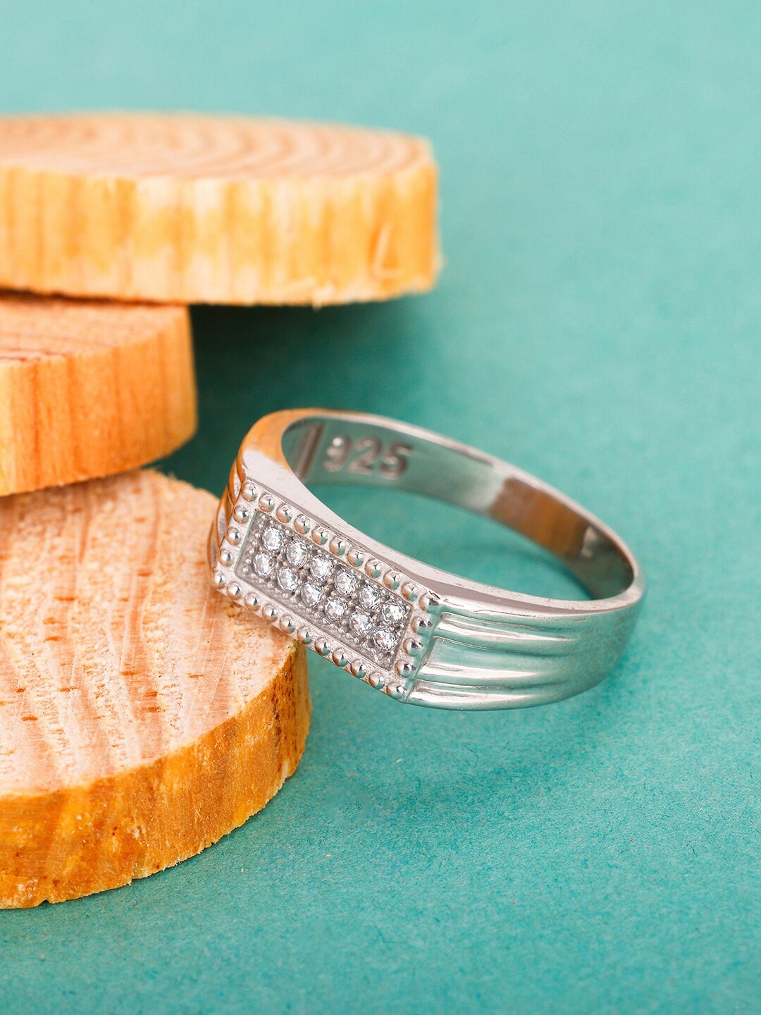

GIVA Men 925 Sterling Silver Rhodium-Plated CZ-Studded Finger Ring