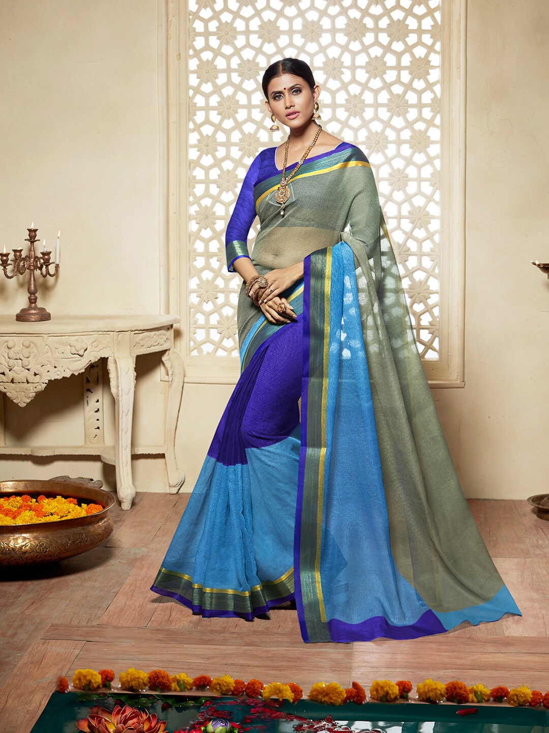 

Shaily Colourblocked Zari Silk Cotton Saree, Navy blue