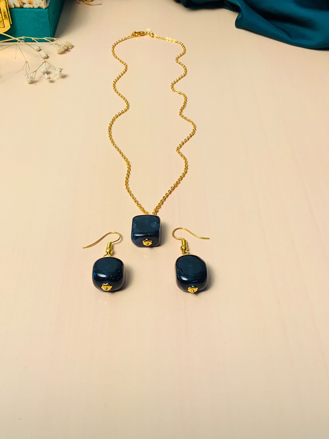 

ABDESIGNS Gold Plated Stone Studded Jewellery Set