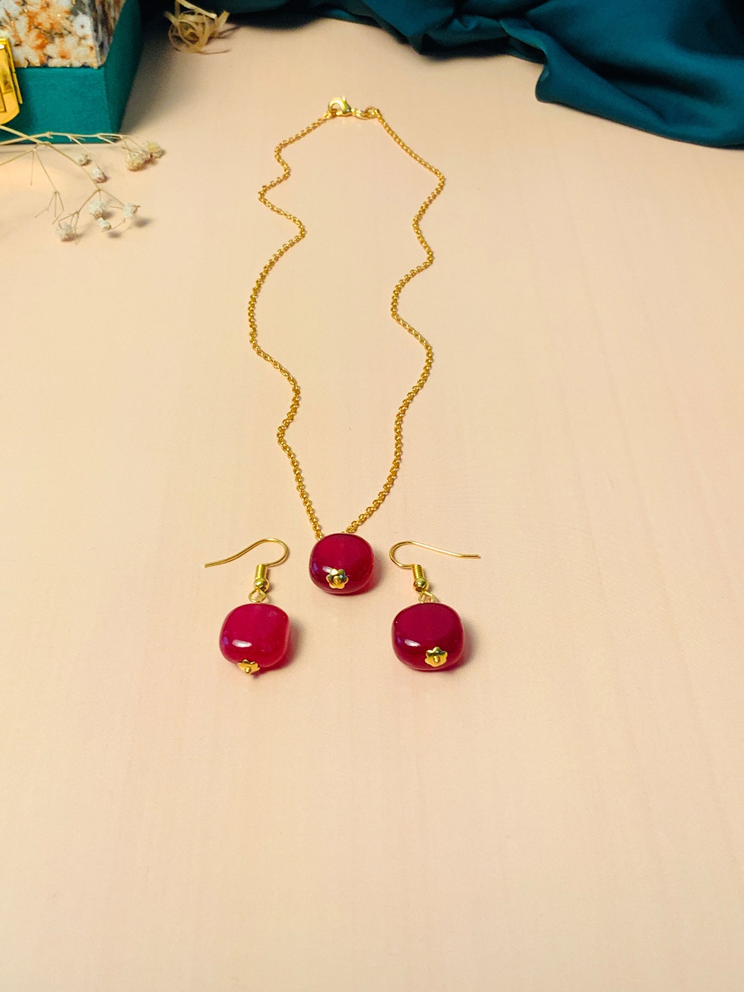 

ABDESIGNS Gold-Plated Stone-Studded Jewellery Set