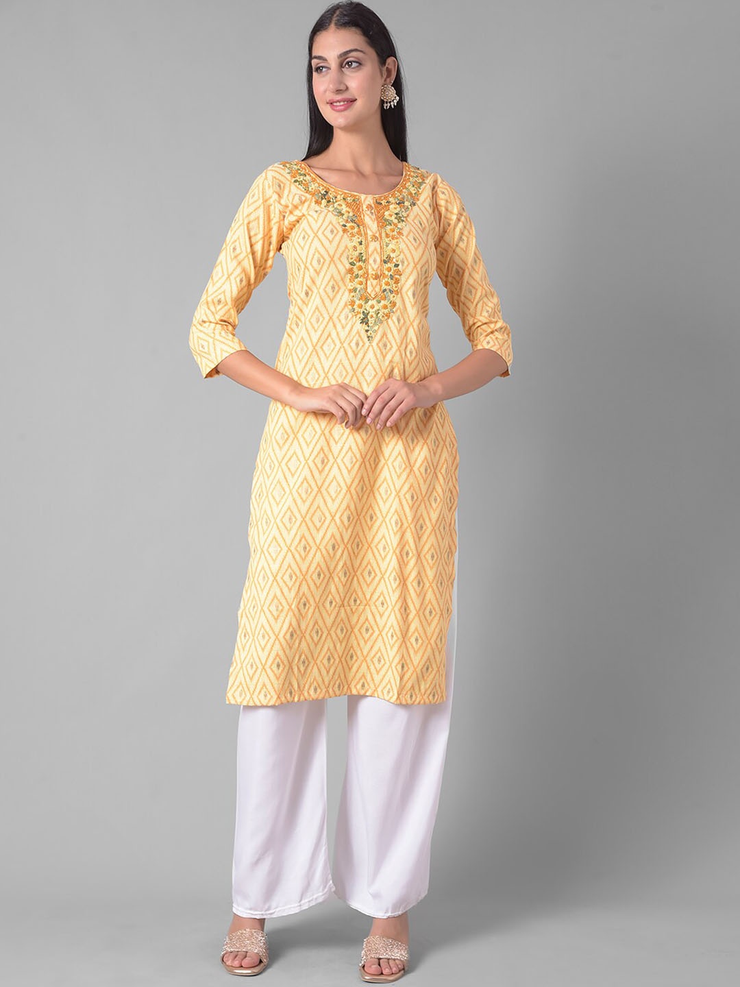 

Dollar Missy Geometric Printed Thread Work Kurta, Yellow