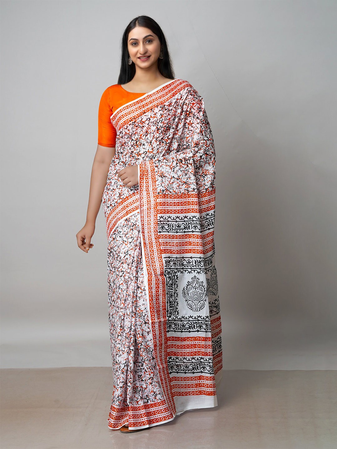 

Unnati Silks Ethnic Motifs Pure Cotton Block Print Saree, White