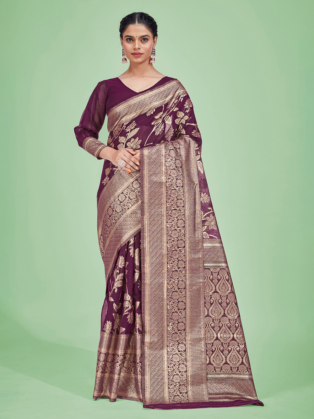 

MONJOLIKA FASHION Floral Woven Design Zari Banarasi Saree, Purple