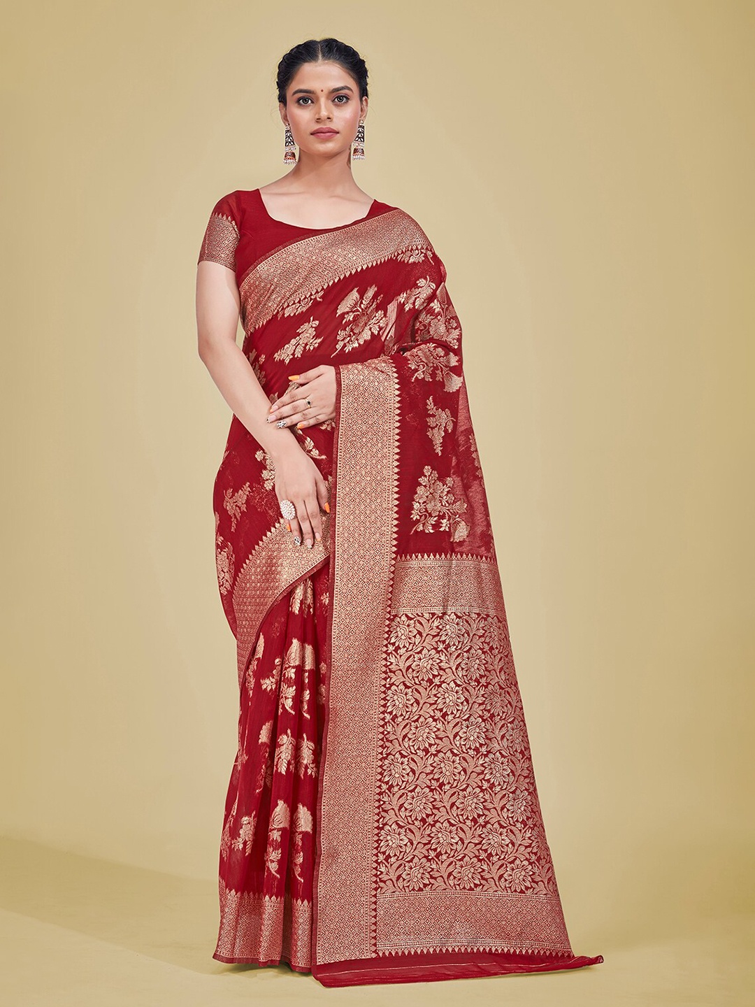 MONJOLIKA FASHION Floral Woven Design Zari Banarasi Saree, Red