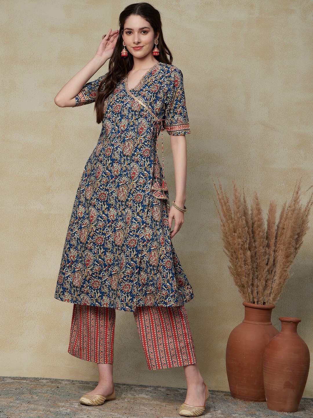 

FASHOR Floral Printed A-Line Angrakha Gotta Patti Pure Cotton Kurta Set, Blue
