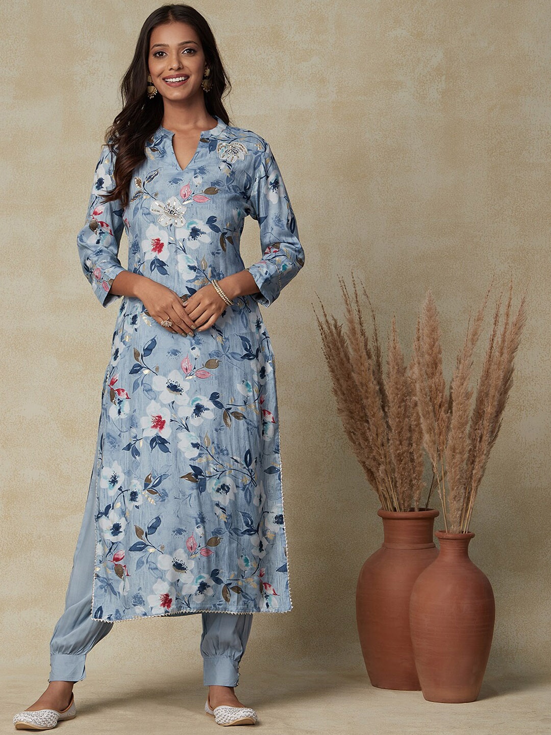 

FASHOR Blue Floral Printed Mandarin Collar Sequinned Straight Kurta With Salwar