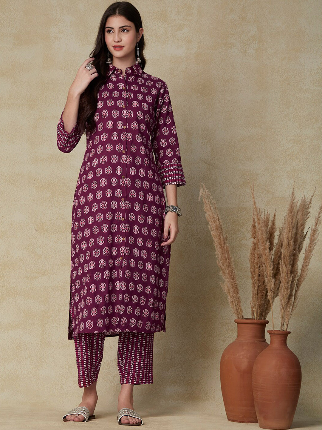 

FASHOR Purple Ethnic Motifs Printed Shirt Collar Pure Cotton Kurta With Trousers