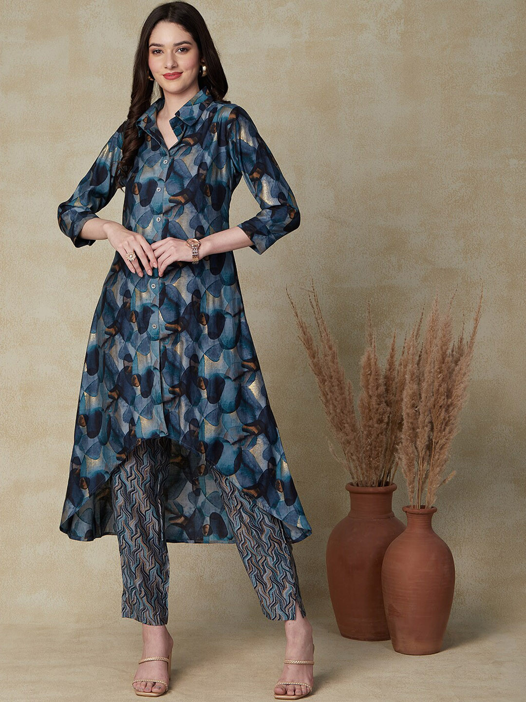 

FASHOR Blue & Brown Abstract Printed Shirt Collar A-Line Kurta With Trousers