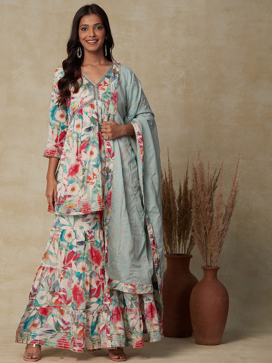 

FASHOR Floral Printed Empire Gotta Patti Pure Cotton Kurta Set With Dupatta, White