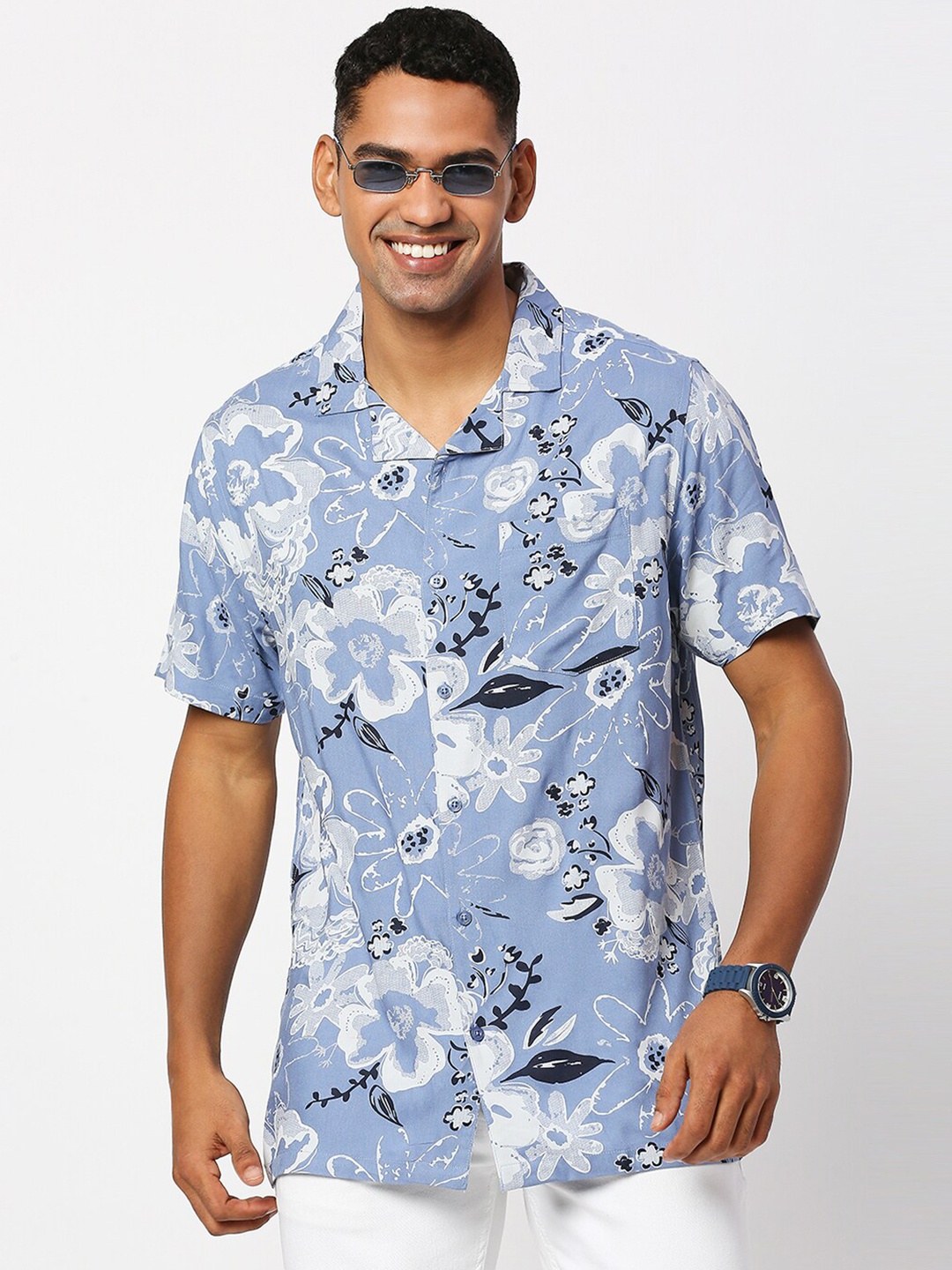 

MOD ECRU Floral Printed Cuban Collar Casual Shirt, Blue