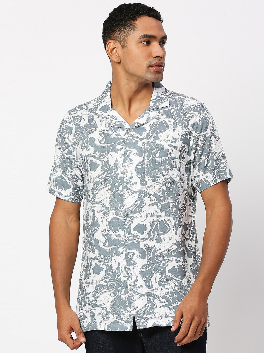 

MOD ECRU Abstract Printed Cuban Collar Casual Shirt, Grey