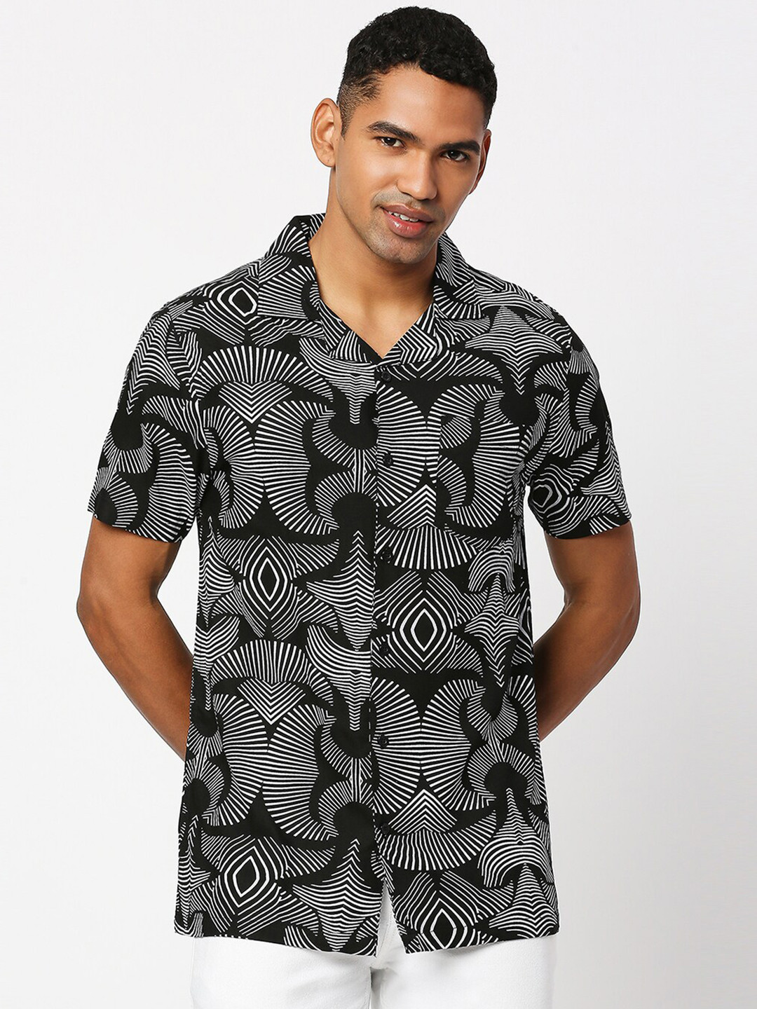 

MOD ECRU Abstract Printed Casual Shirt, Black