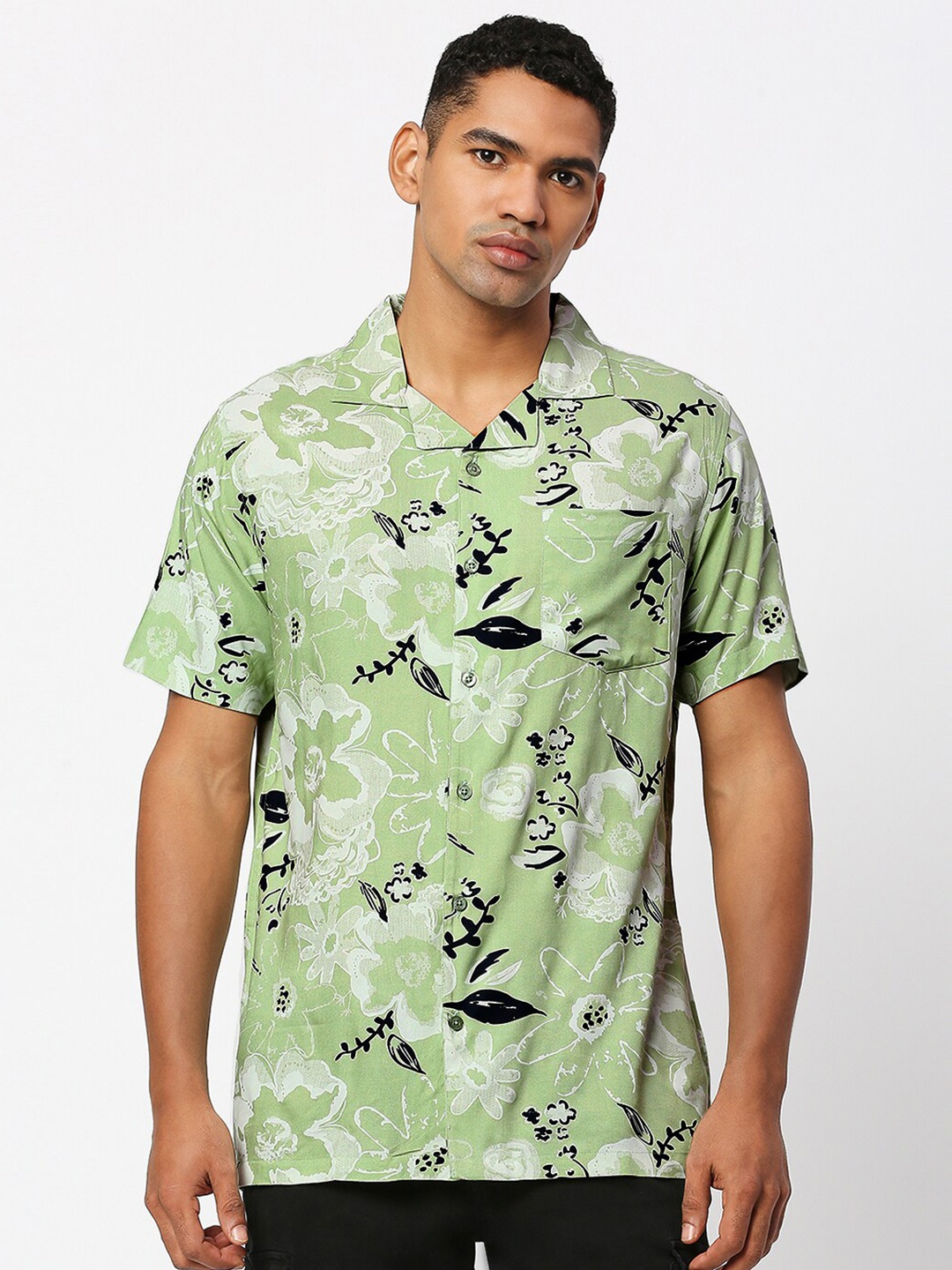

MOD ECRU Floral Printed Cuban Collar Casual Shirt, Green