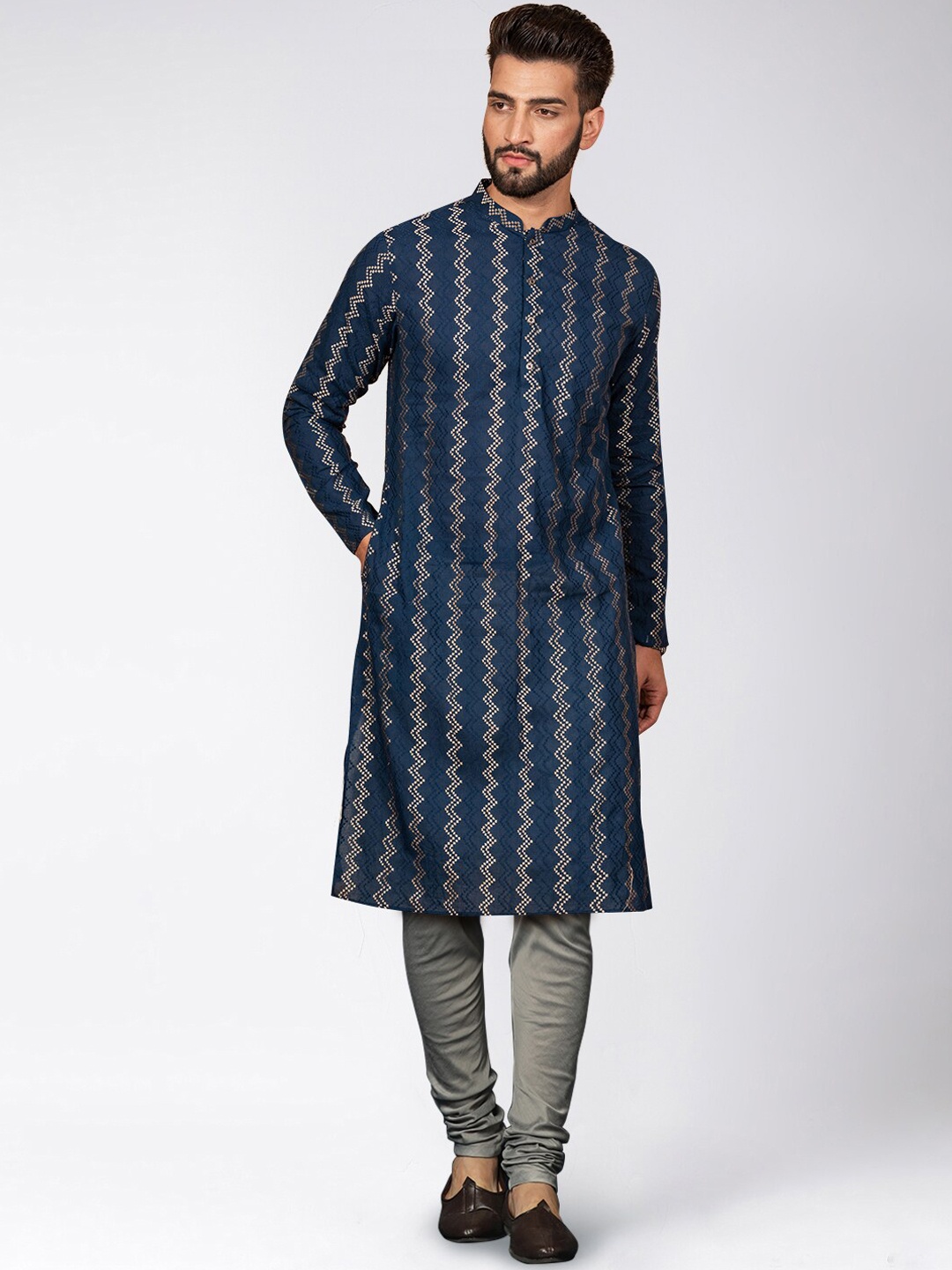 

KISAH Geometric Embroidered Thread Work Straight Kurta with Churidar, Navy blue