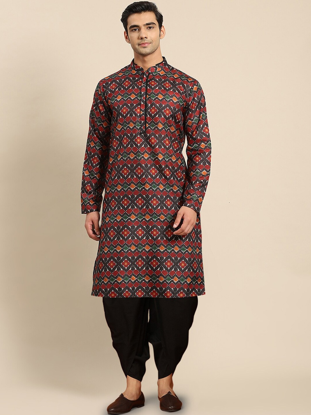 

KISAH Ethnic Motifs Printed Mandarin Collar Straight Kurta with Dhoti Pants, Black