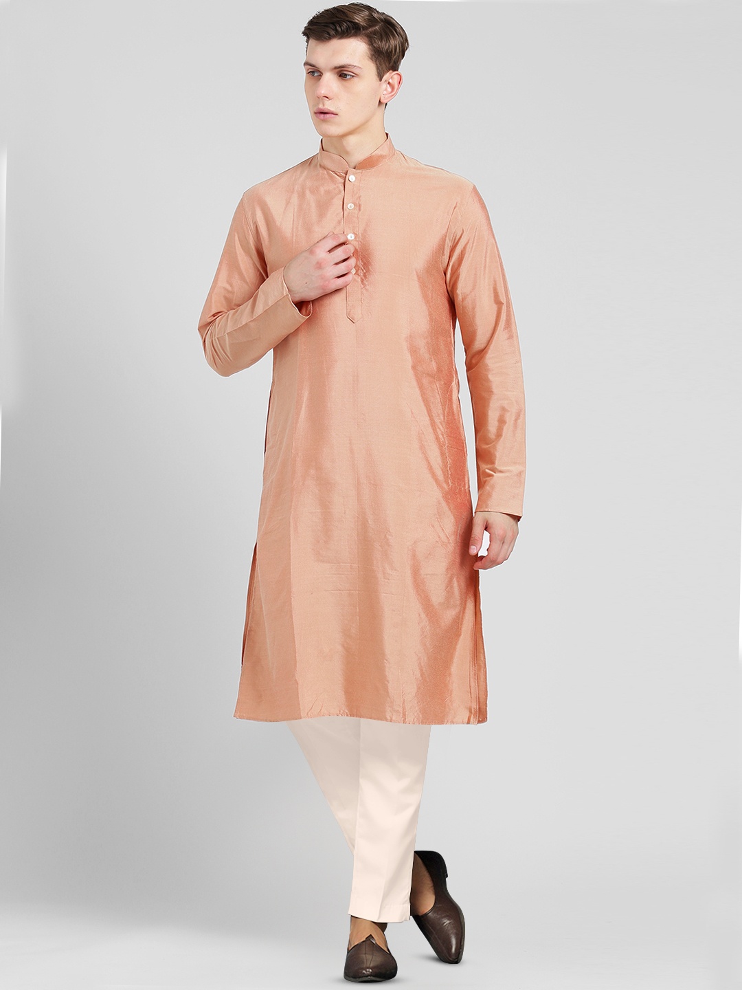 

KISAH Mandarin Collar Straight Kurta with Trousers, Peach