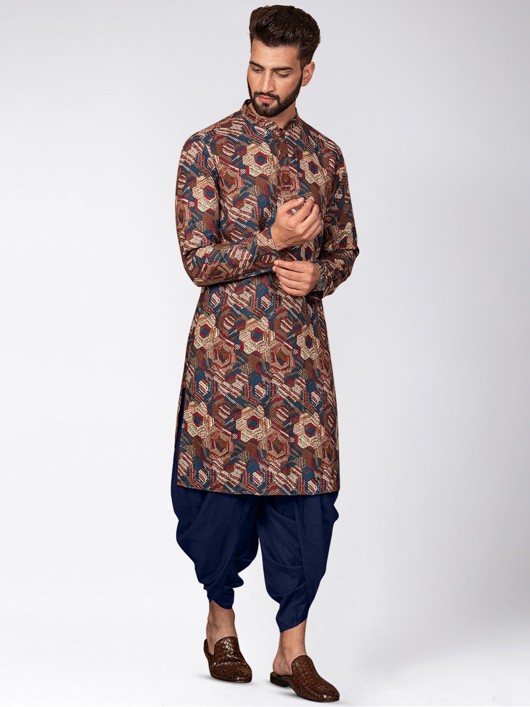 

KISAH Abstract Printed Kurta With Dhoti Pants, Red