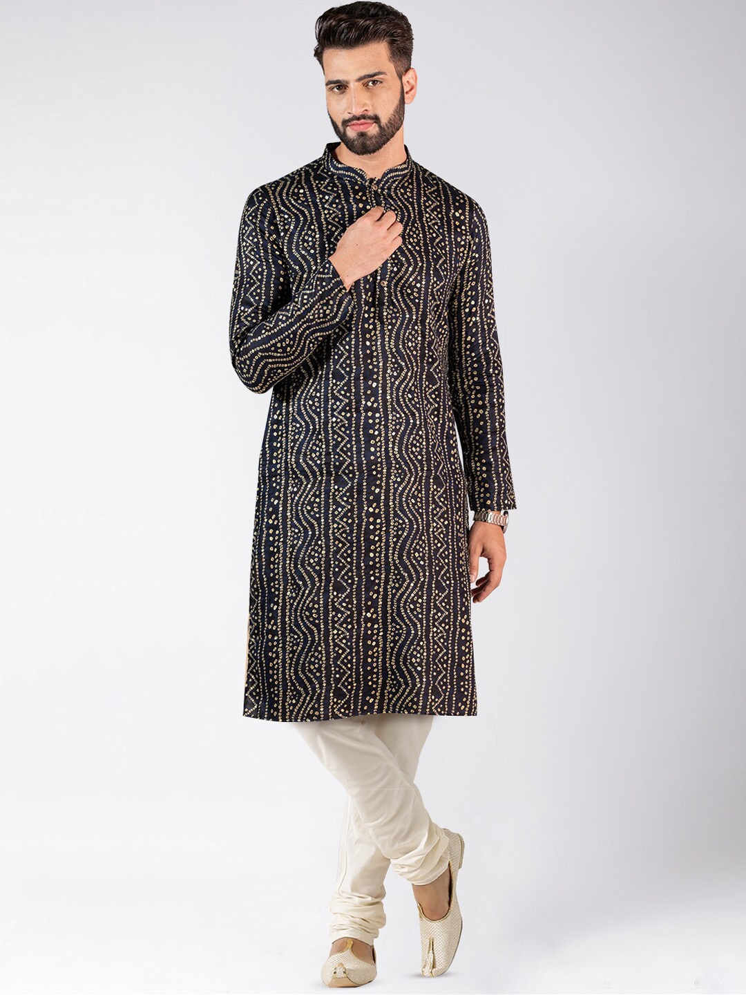 

KISAH Bandhani Printed Mandarin Collar Kurta With Churidar, Navy blue