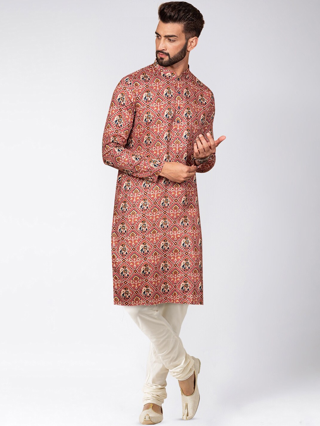 

KISAH Ethnic Motifs Printed Mandarin Collar Straight Kurta With Churidar, Pink