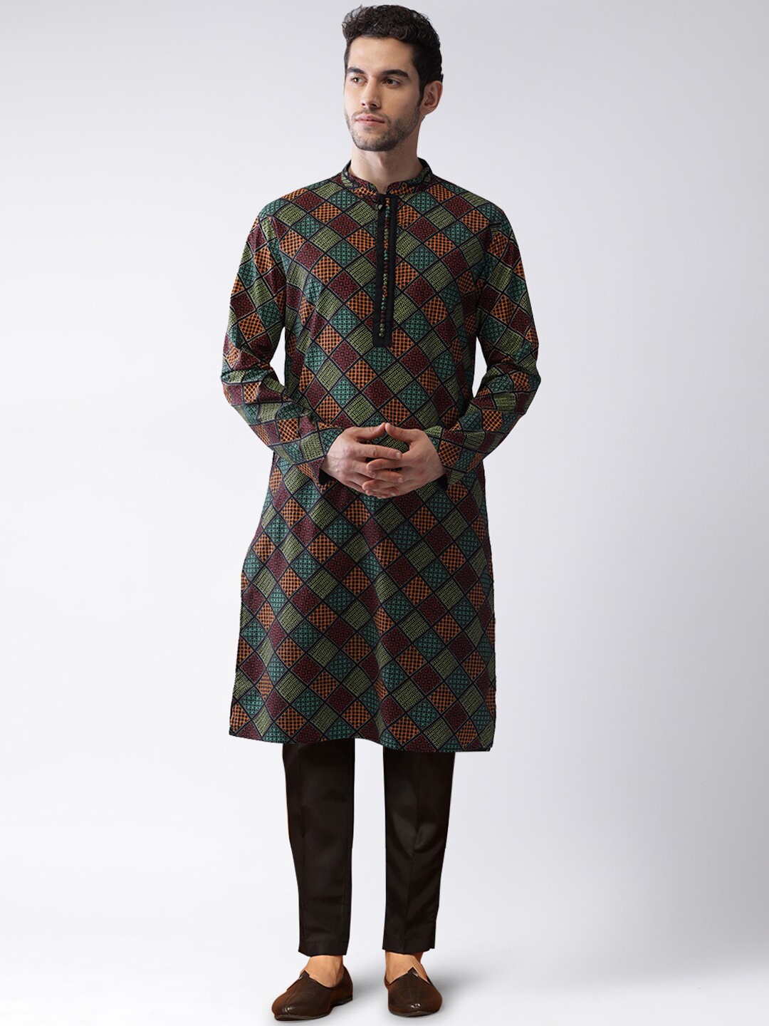 

KISAH Ethnic Motifs Printed Mandarin Collar Straight Kurta With Trousers, Green