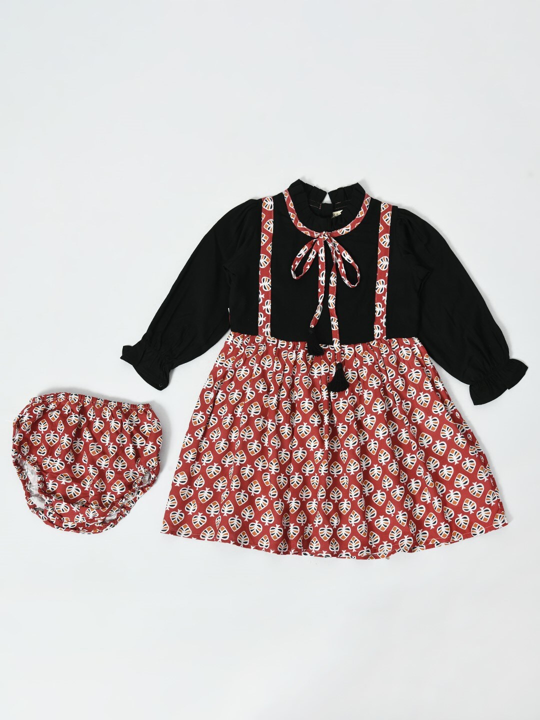 

Bella Moda Girls Ethnic Motifs Printed Pure Cotton Fit & Flare Dress, Black