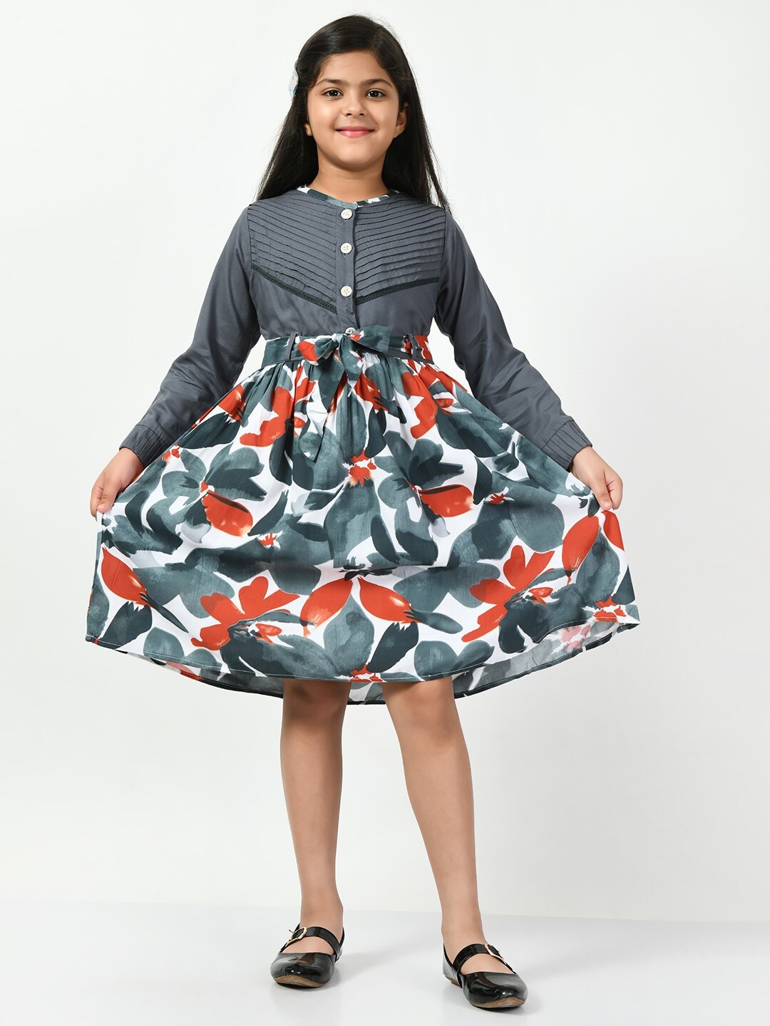 

Bella Moda Girls Floral Printed Band Collar Acoordion Pleated Cotton Fit & Flare Dress, Grey