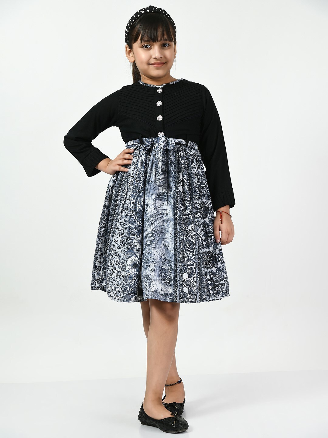 

Bella Moda Girls Floral Printed Accordion Pleated Gathered Cotton Fit & Flare Dress, Black