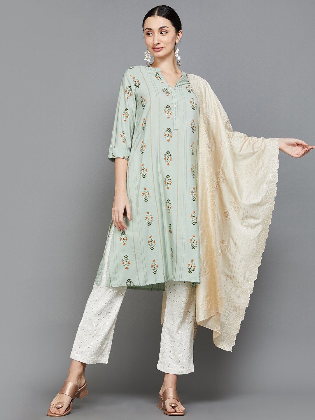 

Melange by Lifestyle Floral Embroidered Sequined Chanderi Dupatta, Beige