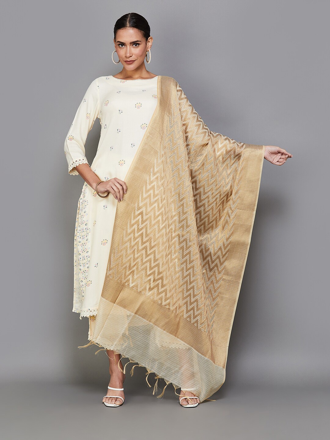 

Melange by Lifestyle Chevron Woven Design Cotton Dupatta, Gold