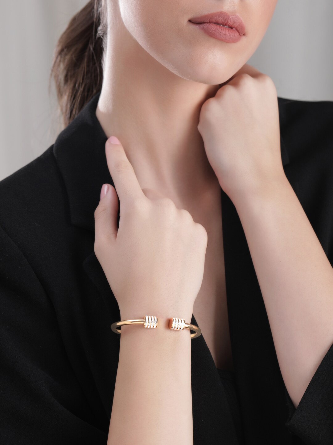 

Rubans Voguish Gold-Plated Bangle-Style Bracelet