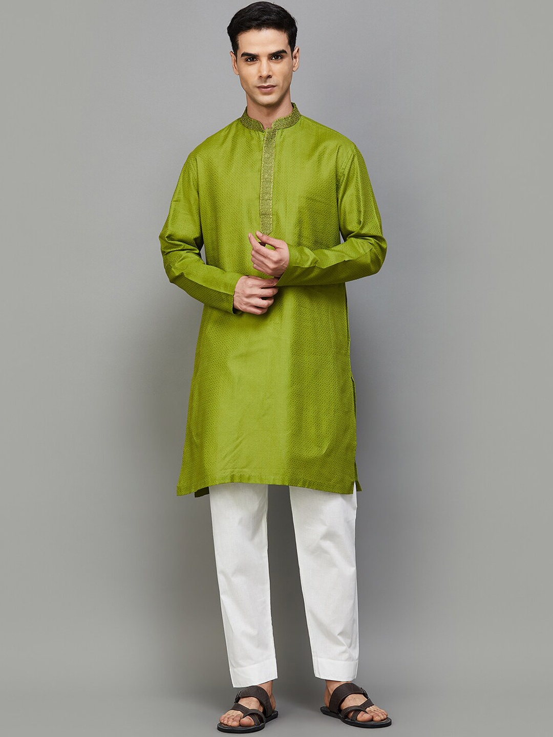 

Melange by Lifestyle Mandarin Collar Thread Work Pure Cotton Kurta with Trouser, Green