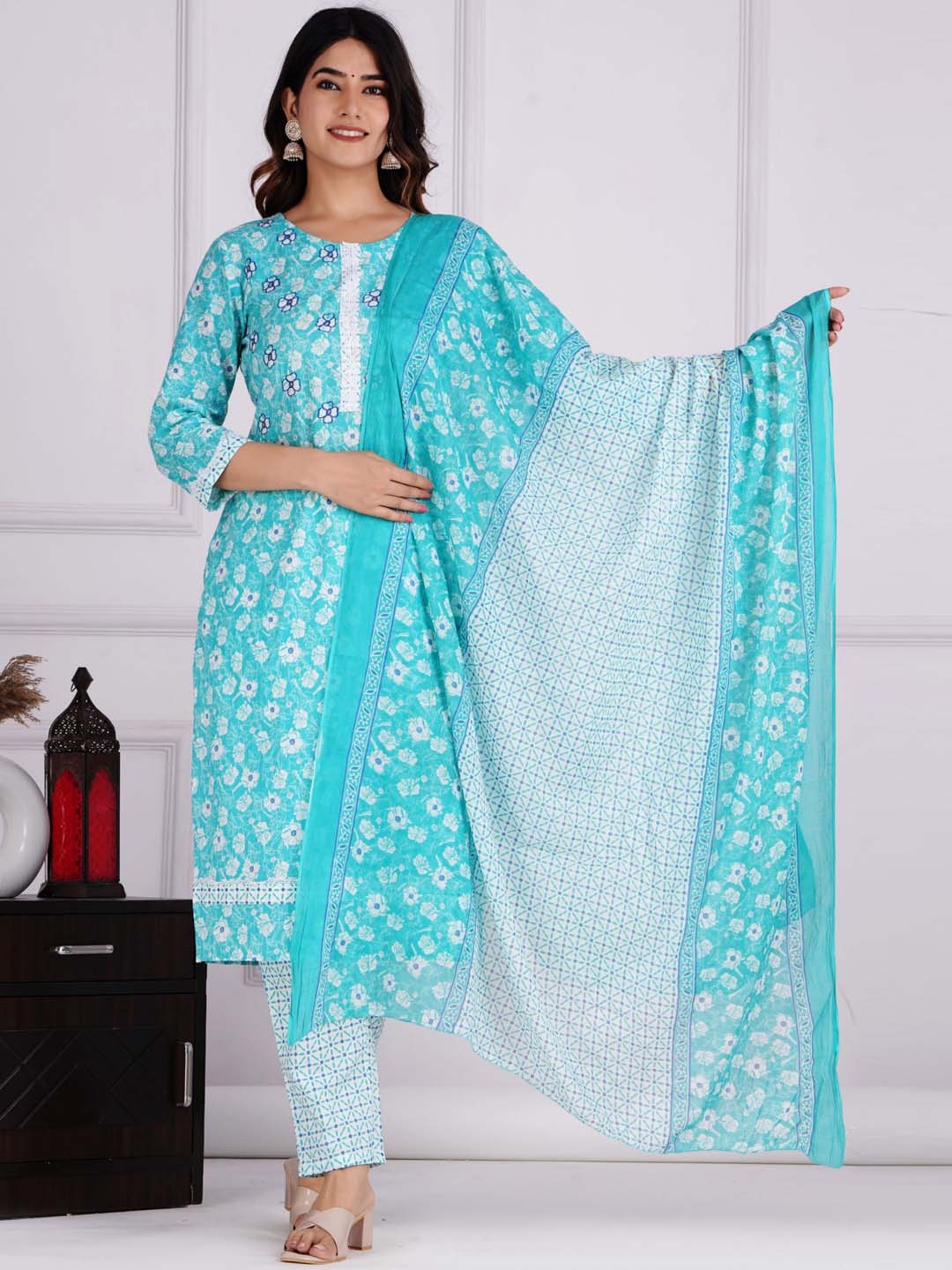 

JAIPURI COLLECTION Floral Printed Regular Pure Cotton Kurta With Pyjamas & Dupatta, Blue