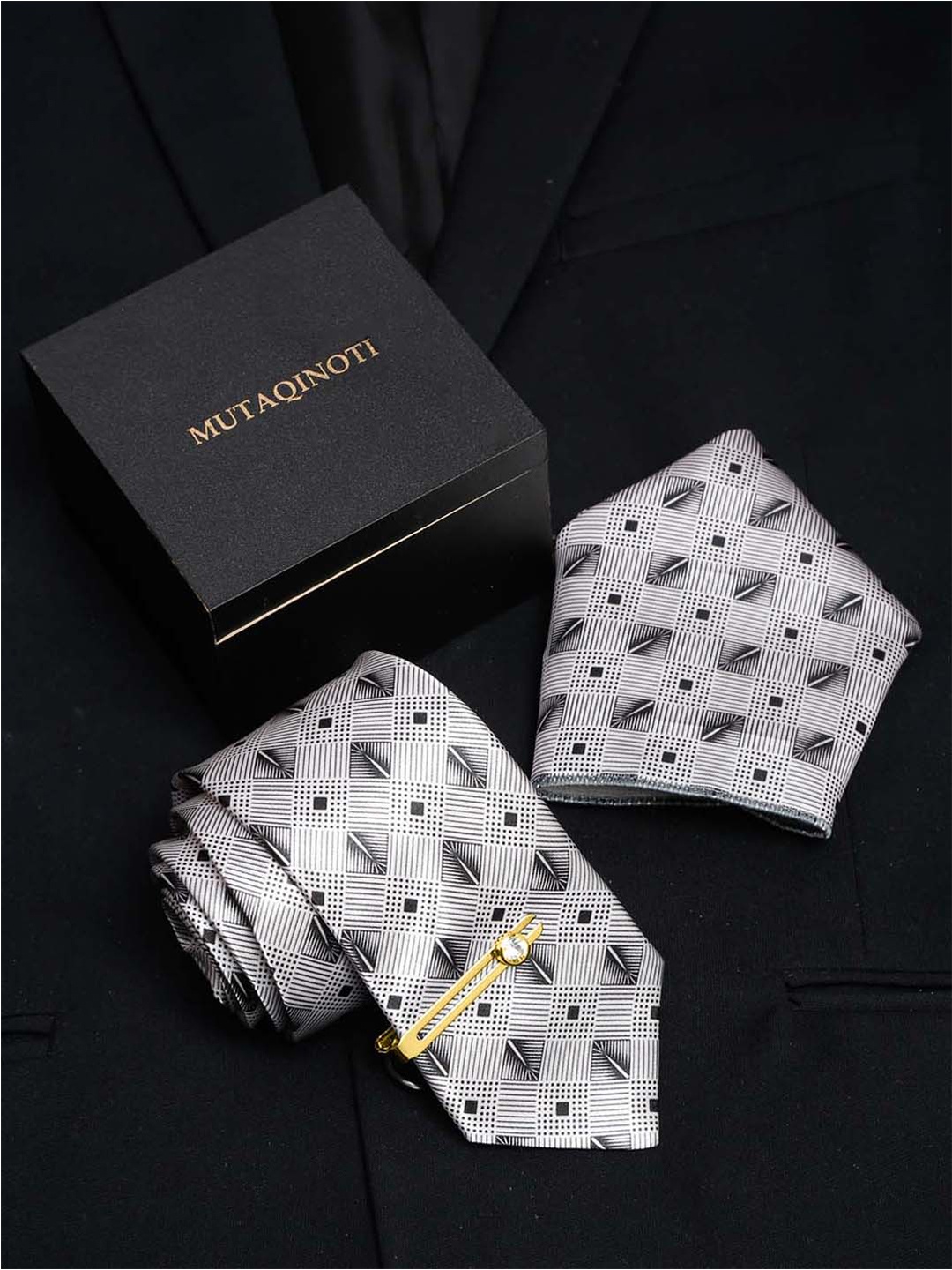 

MUTAQINOTI Men Printed Accessory Gift Set, Grey