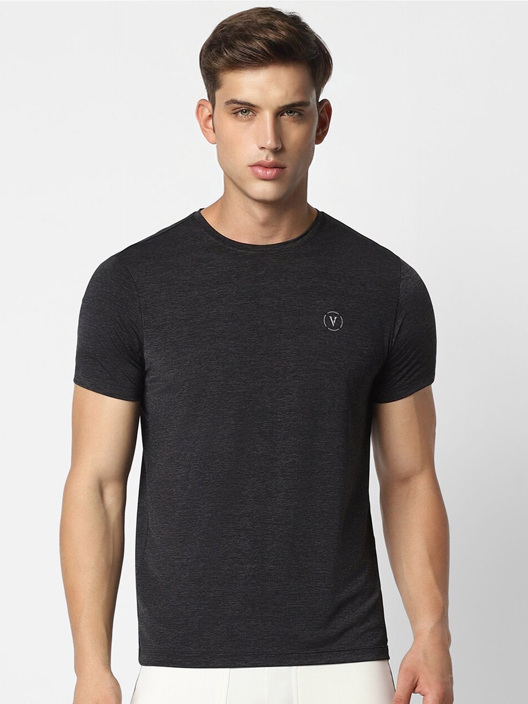 

Van Heusen Round Neck Slim Fit T-shirt, Black