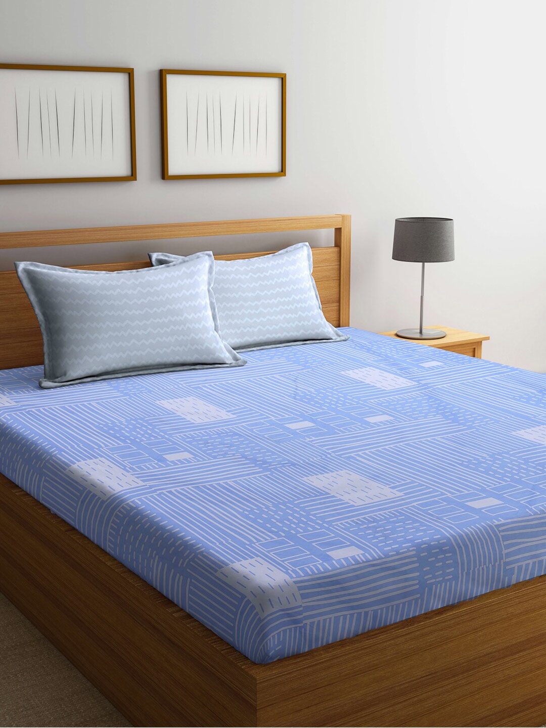 

KLOTTHE Blue & White Printed 300 TC Fitted Double King Bedsheet With 2 Pillow Covers