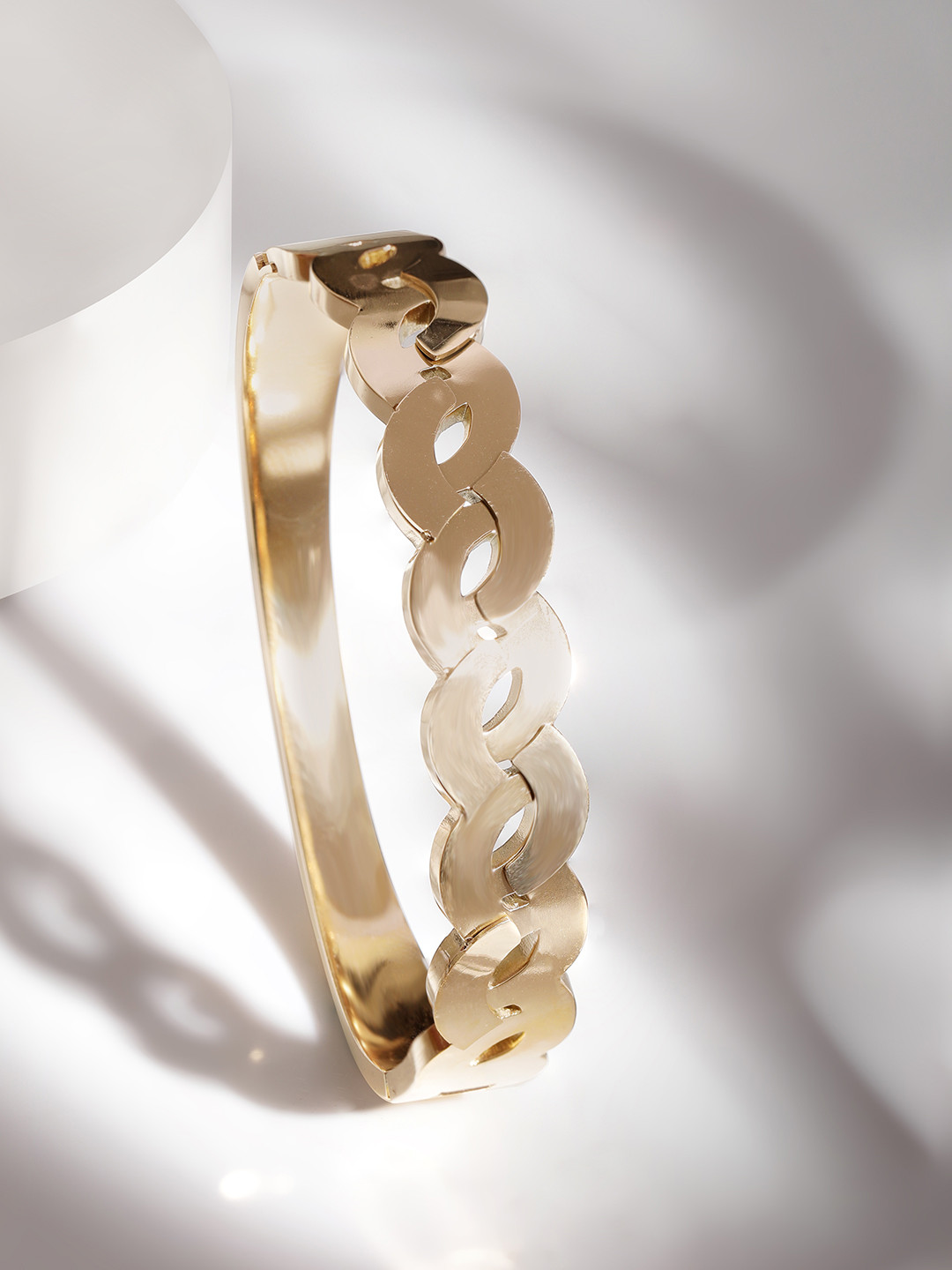 

Rubans 18k Gold Plated Stainless Steel Tarnish-Free Waterproof Demi-Fine Bangle Bracelet