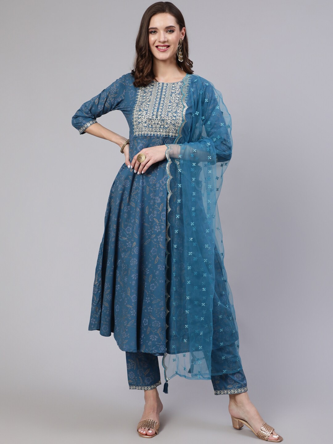 

Nayo Round Neck White Floral Printed Sequinned Yoke Design Kurta & Trousers With Dupatta, Blue