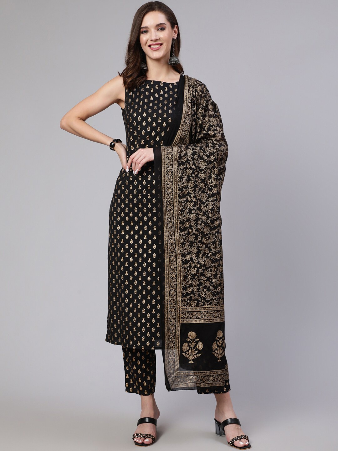 

Nayo Black Round Neck Floral Printed Regular Kurta & Trousers With Dupatta