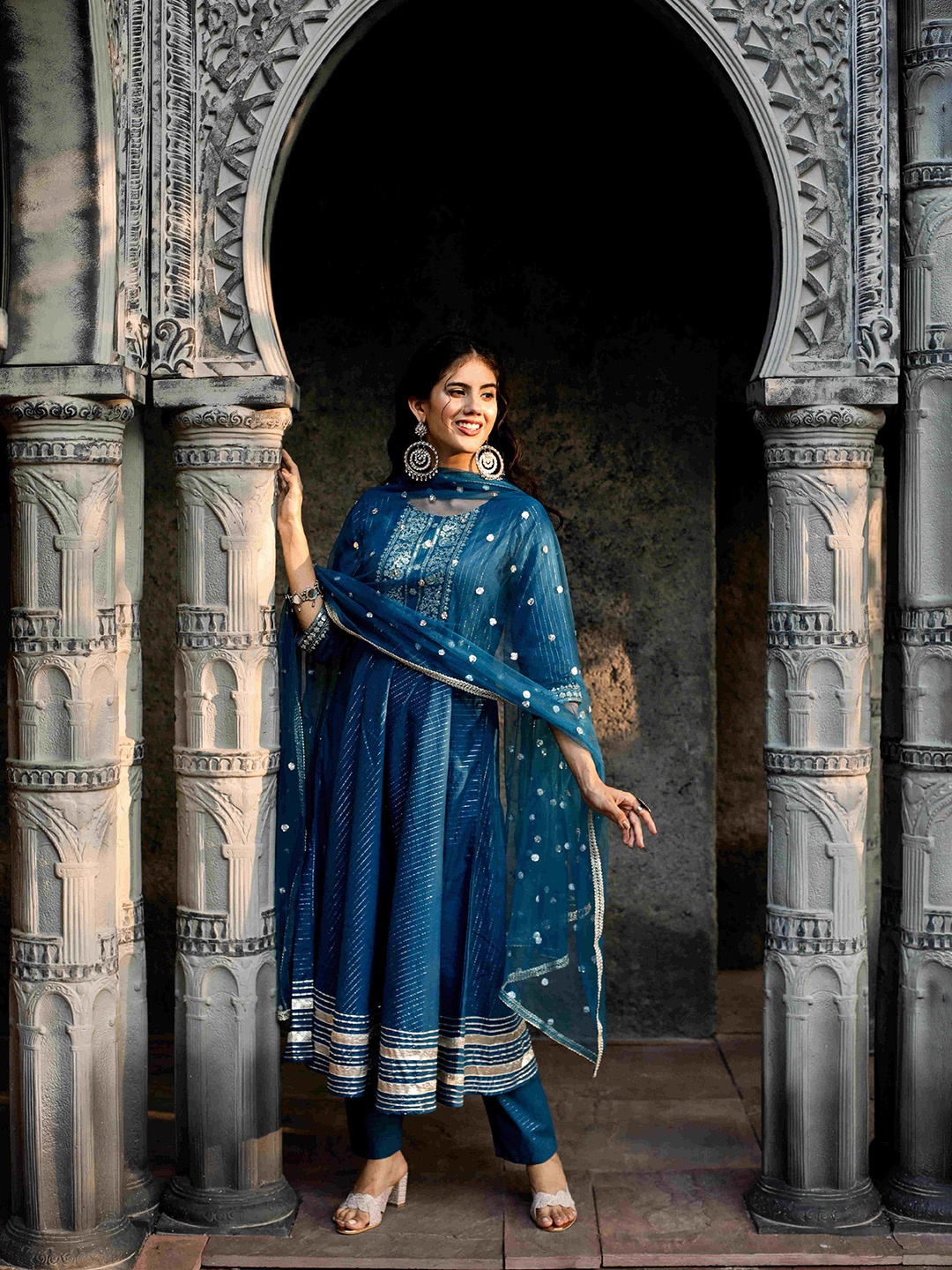 

Nayo Teal Round Neck Woven Design Embroidered Thread Work Kurta & Trousers With Dupatta