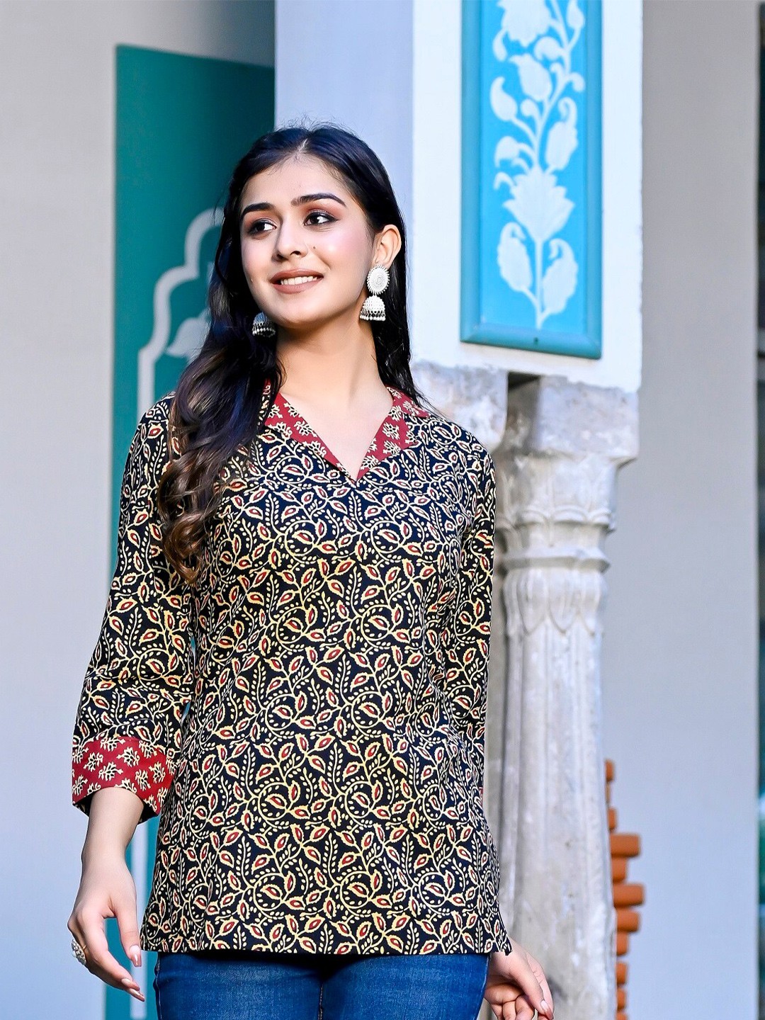 

MissKurti Ethnic Black Motifs Printed V-Neck Cotton Longline Top, Navy blue