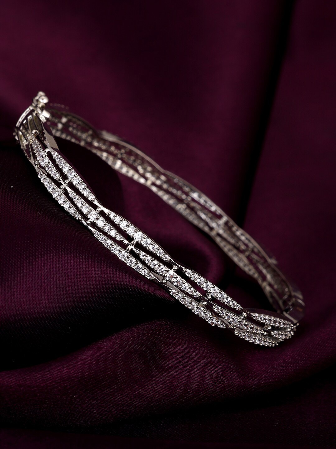 

GIVA Women Sterling Silver Cubic Zirconia Rhodium-Plated Bangle-Style Bracelet