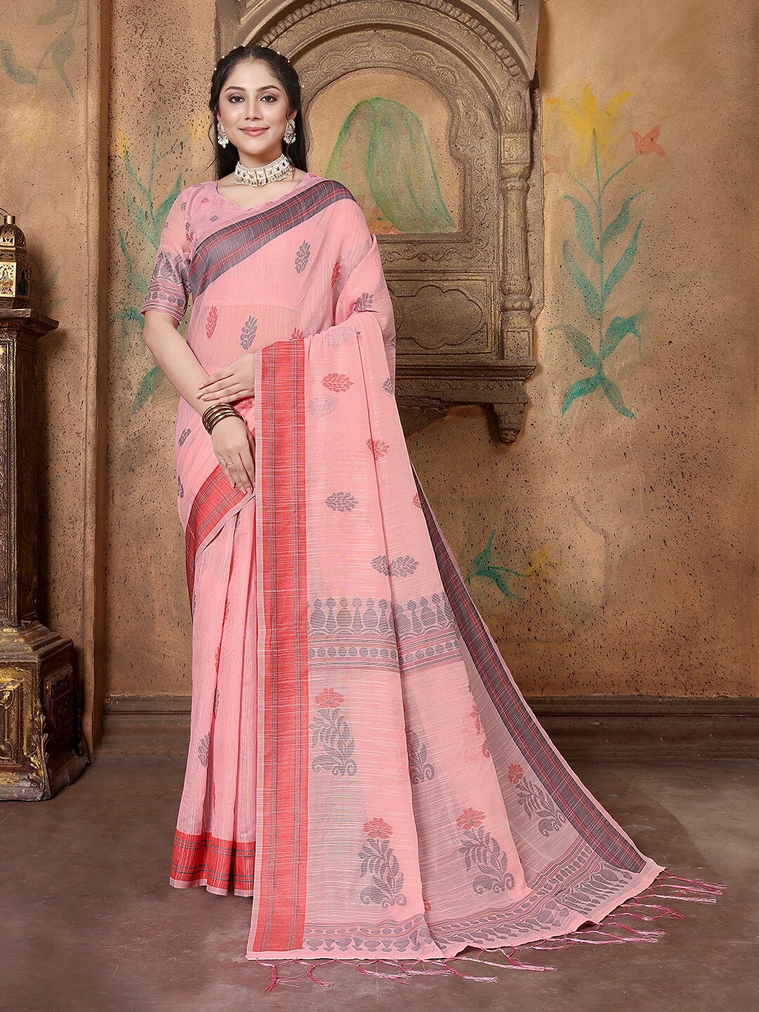 

Pisara Ethnic Motifs Woven Design Saree, Pink