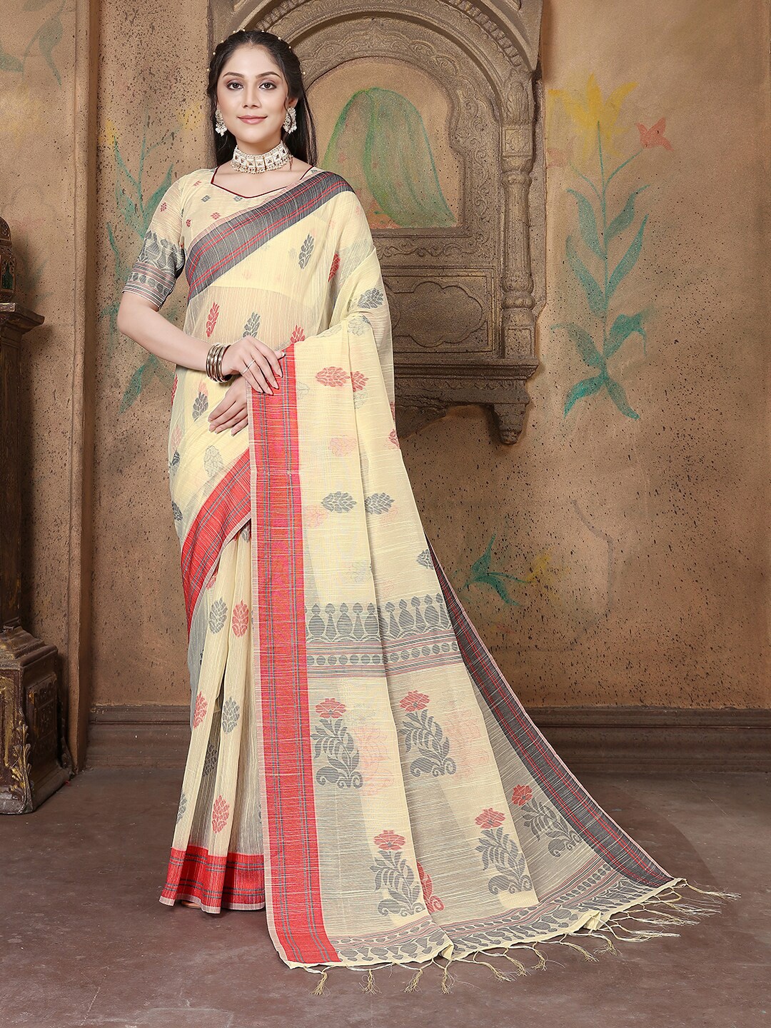 

Pisara Ethnic Motifs Woven Design Saree, Beige