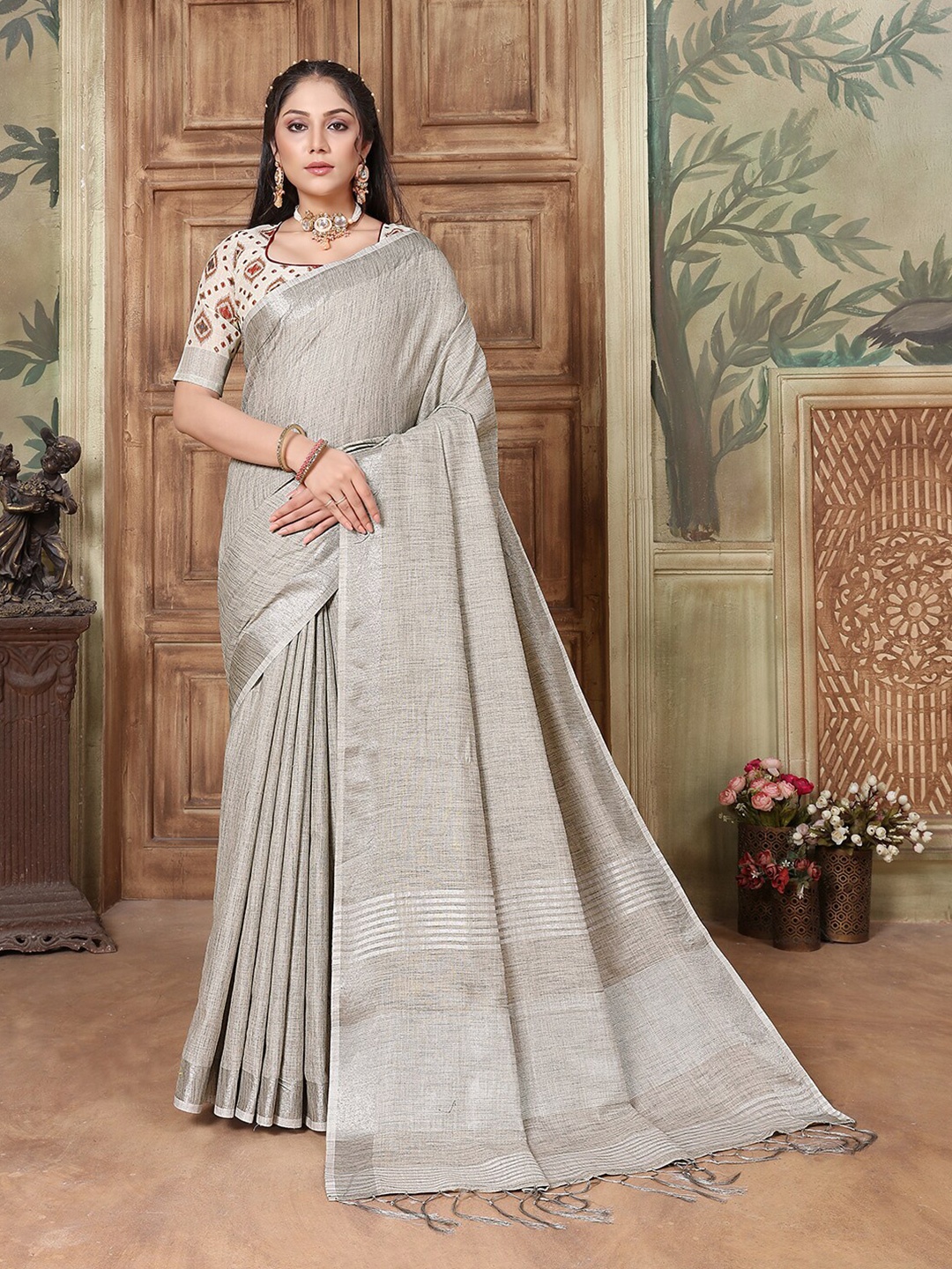 

Pisara Zari Border Saree, Grey